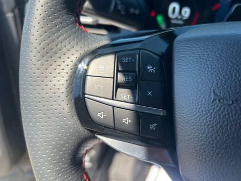 Used 2025 Ford Explorer ST-Line w/ ST-Line Street Pack AWD/4WD image 27