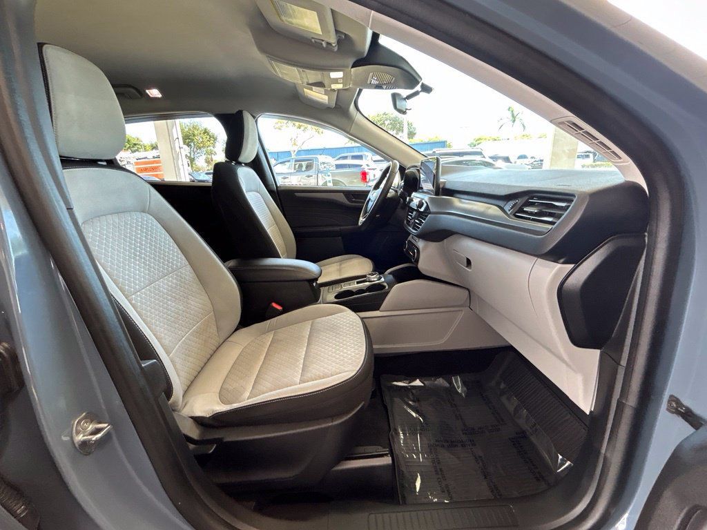 Certified 2023 Ford Escape Active FWD image 23