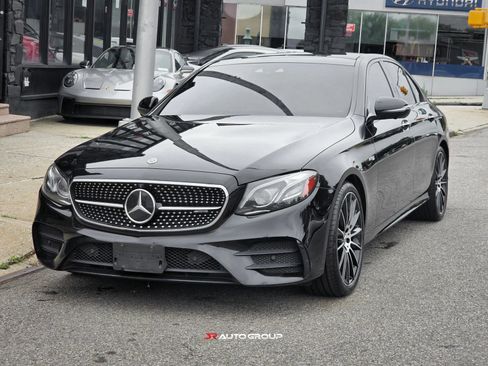 Used 2018 Mercedes-Benz E 43 AMG 4MATIC Sedan w/ Premium 3 Package image 3