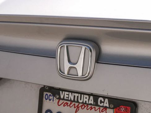 Used 2018 Honda Civic EX-L image 11