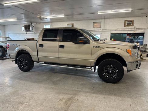 Used 2010 Ford F150 XLT AWD/4WD image 5