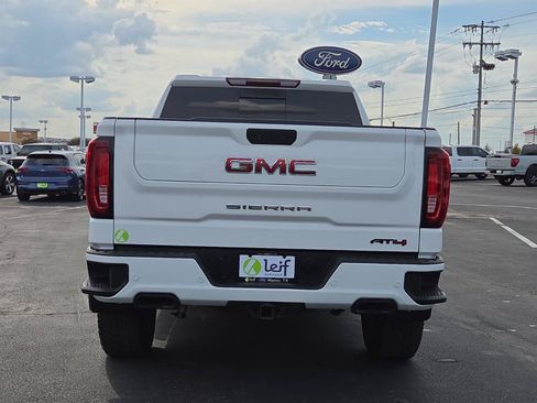 Used 2021 GMC Sierra 1500 AT4 w/ AT4 Premium Package AWD/4WD image 7