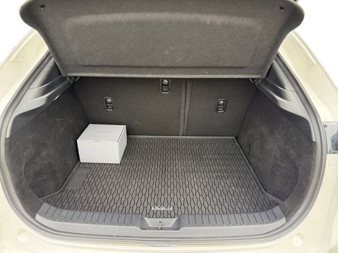 Used 2025 MAZDA CX-30 AWD 2.5 S w/ Preferred Package image 17