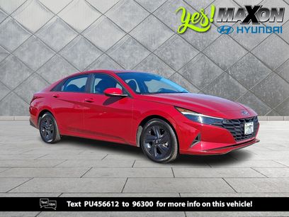 Used 2023 Hyundai Elantra SEL w/ Cargo Package