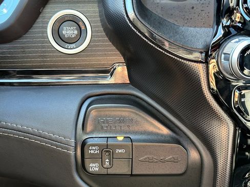 Used 2024 RAM 3500 Limited image 30