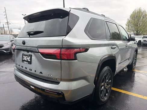 Used 2026 Toyota Sequoia Platinum AWD/4WD image 7