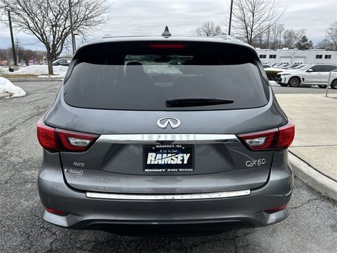 Used 2019 INFINITI QX60 Luxe w/ Essential Package image 27