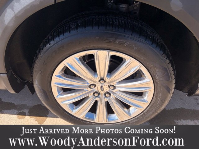 Used 2021 Ford Explorer Limited w/ Equipment Group 301A RWD image 8