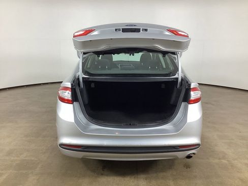 Used 2014 Ford Fusion SE FWD image 12
