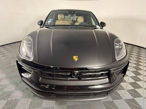 New 2025 Porsche Macan image 10