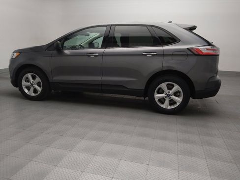 Used 2022 Ford Edge SE image 3