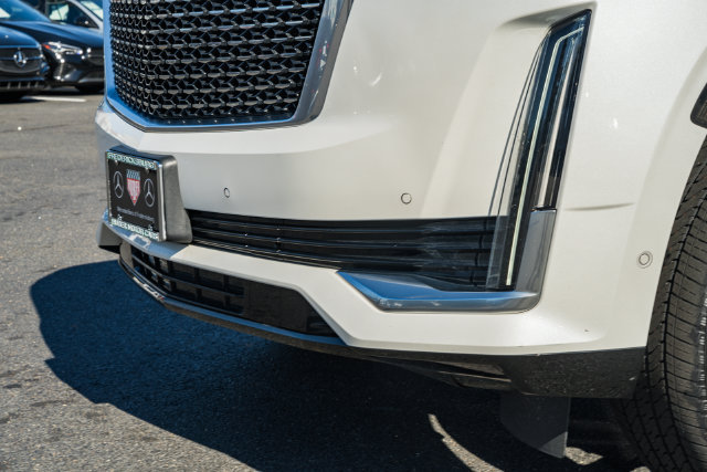 Used 2023 Cadillac Escalade Premium Luxury Platinum AWD/4WD image 15