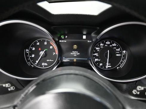 Used 2022 Alfa Romeo Stelvio Veloce image 9