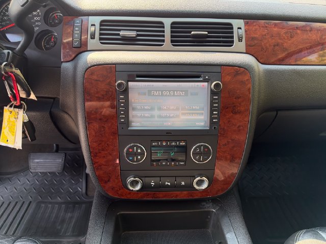 Used 2011 Chevrolet Tahoe LT AWD/4WD image 20