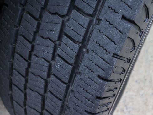 Used 2015 Ford Transit 150 148 Medium Roof RWD image 17