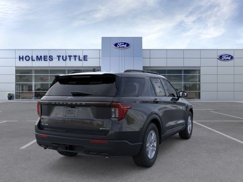 New 2026 Ford Explorer Active AWD/4WD image 8