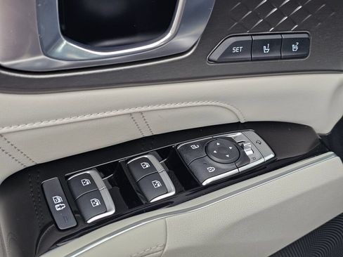 Certified 2023 Kia Sorento SX Prestige AWD/4WD image 35