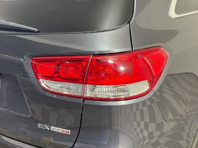 Used 2018 Kia Sorento EX FWD image 33