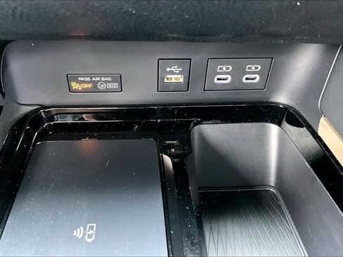 Used 2025 Toyota Camry XSE FWD image 16