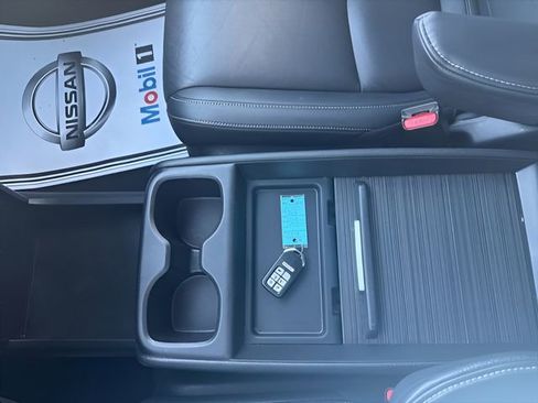 Used 2024 Honda Odyssey EX-L image 17