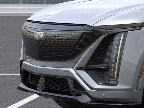 New 2026 Cadillac Lyriq V AWD/4WD image 13