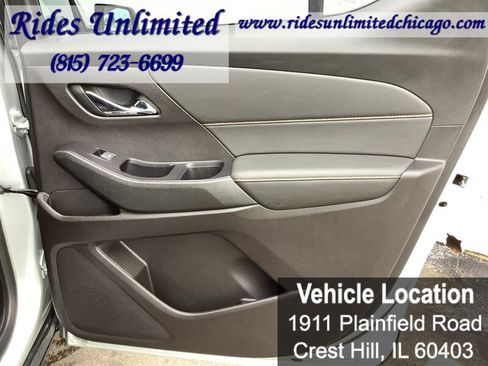 Used 2019 Chevrolet Traverse LT w/ LT Premium Package AWD/4WD image 29