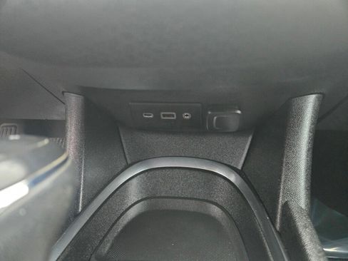 Used 2019 Chevrolet Malibu LT image 18