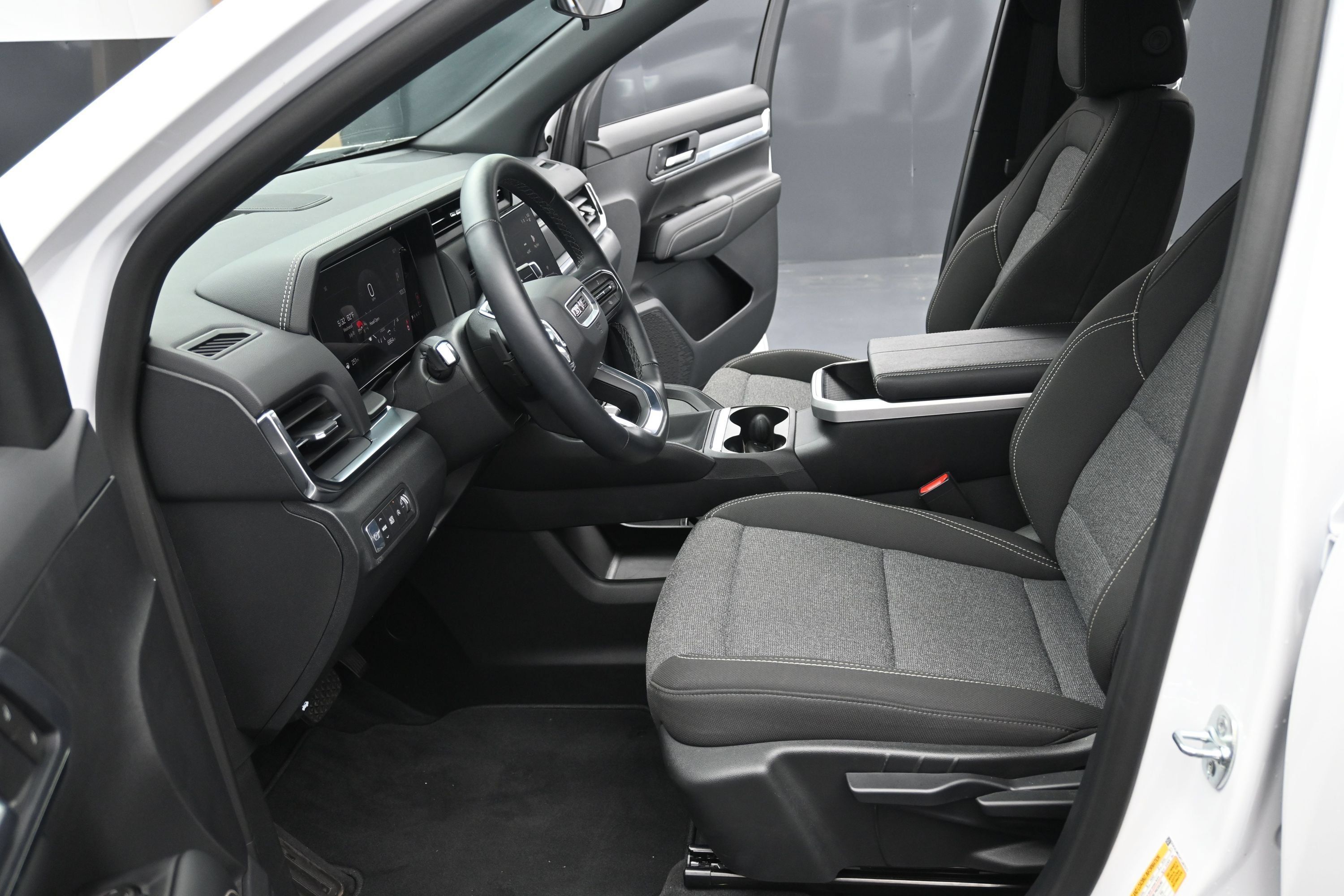 Used 2026 GMC Terrain Elevation FWD image 23