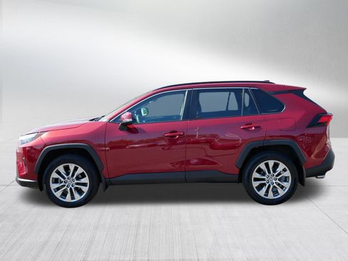 Used 2023 Toyota RAV4 XLE Premium AWD/4WD image 4