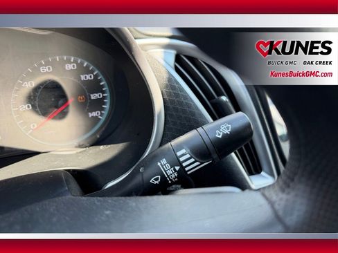 Used 2024 Chevrolet Malibu LT FWD image 13