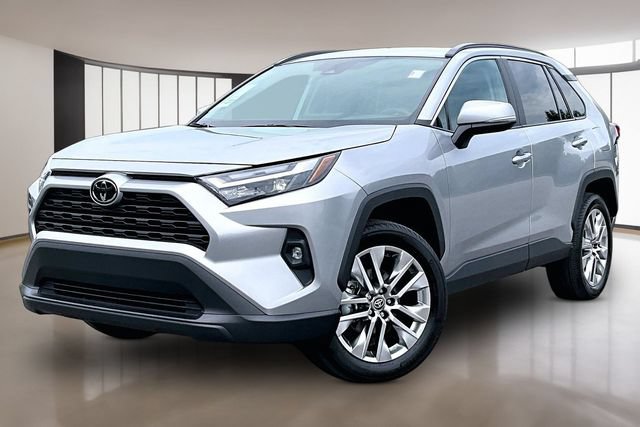 Used 2025 Toyota RAV4 XLE Premium w/ Weather Package AWD/4WD image 1