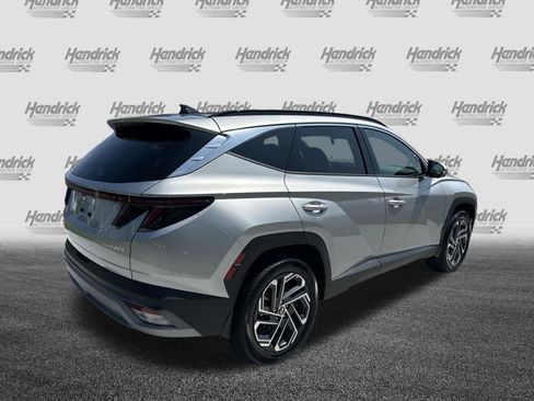 Used 2025 Hyundai Tucson Limited AWD/4WD image 10