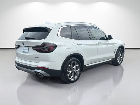 Used 2024 BMW X3 sDrive30i RWD image 3
