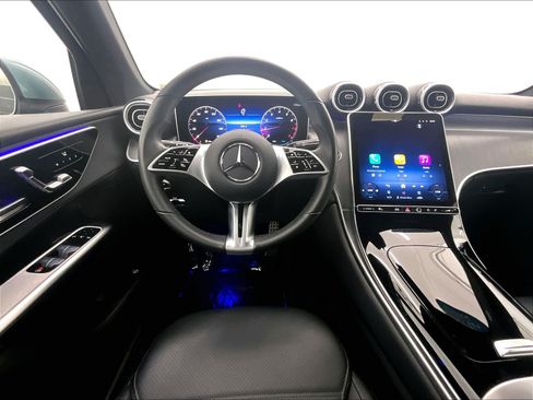 Certified 2025 Mercedes-Benz GLC 300 image 4