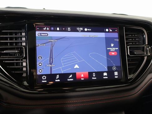 Used 2024 Dodge Durango GT image 7