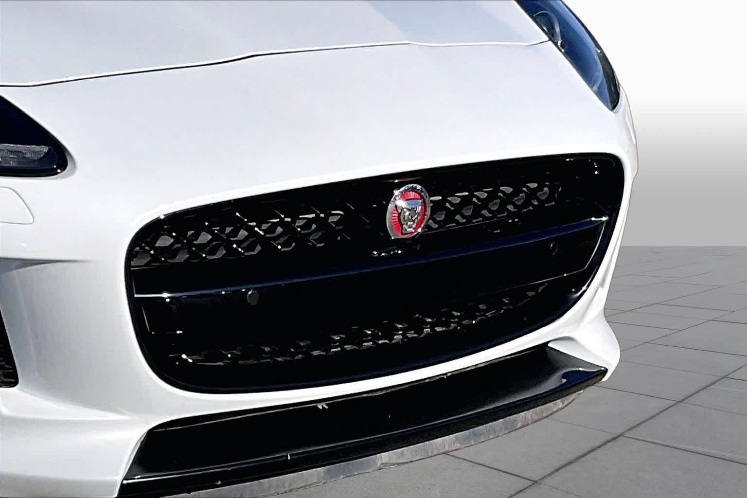 Used 2016 Jaguar F-TYPE R AWD/4WD image 22
