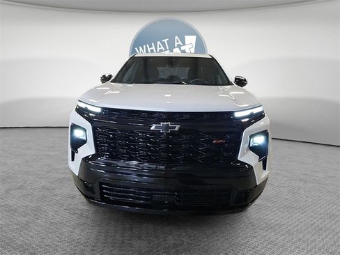 Certified 2024 Chevrolet Traverse RS w/ LPO, Floor Liner Package image 9