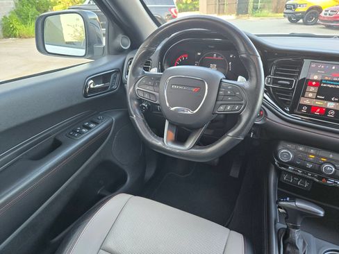 Used 2023 Dodge Durango GT RWD image 9