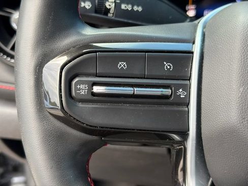 Used 2023 Chevrolet Colorado Z71 w/ Z71 Convenience Package 2 AWD/4WD image 24