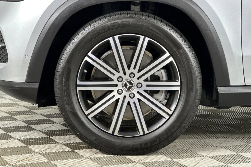Certified 2025 Mercedes-Benz GLE 450 4MATIC image 34