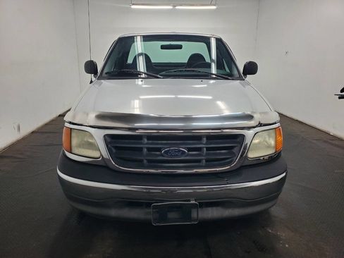 Used 2004 Ford F150 XL image 2