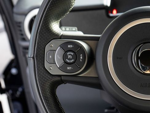 Used 2024 INEOS Grenadier image 34