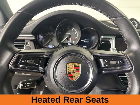 Used 2022 Porsche Macan w/ Premium Package Plus image 14