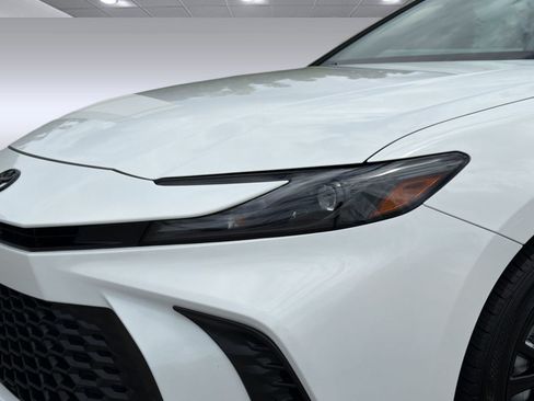 Used 2025 Toyota Camry SE w/ Multimedia Upgrade Package FWD image 11