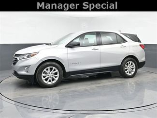 Used 2018 Chevrolet Equinox LS image 1