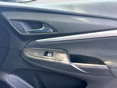 Used 2022 Chevrolet Bolt EUV LT FWD image 31