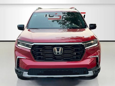 Used 2023 Honda Pilot TrailSport image 2