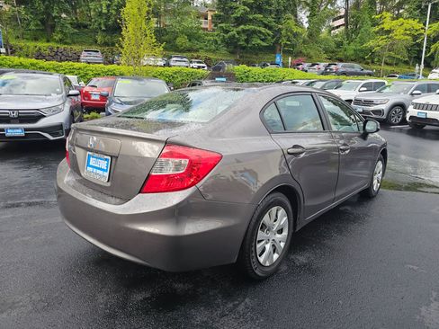 Used 2012 Honda Civic LX image 7
