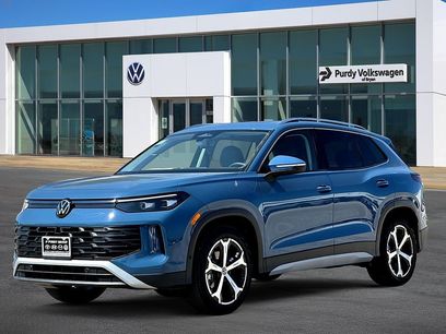 New 2026 Volkswagen Tiguan SE
