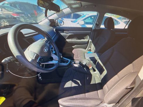 Used 2019 Hyundai Elantra SEL w/ Cargo Package image 7